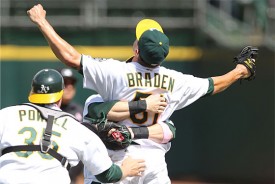 Dallas Braden a Landon Powell