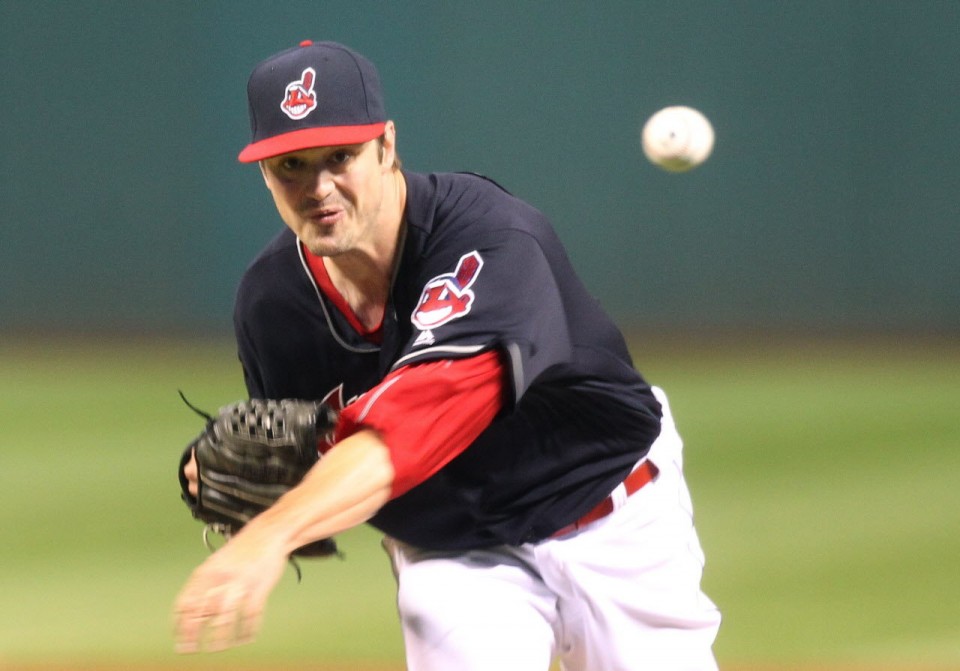 Andrew Miller u v dresu Clevelandu